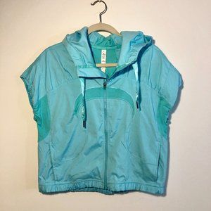 Lululemon "Run With It" Short Sleeve Jacket Size 6